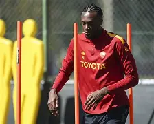 英雄联盟活动中心-西甲倒计时，罗马冲刺阶段迎来里程碑，细节引发关注，赛场秩序良好，球队文化再被提及的简单介绍