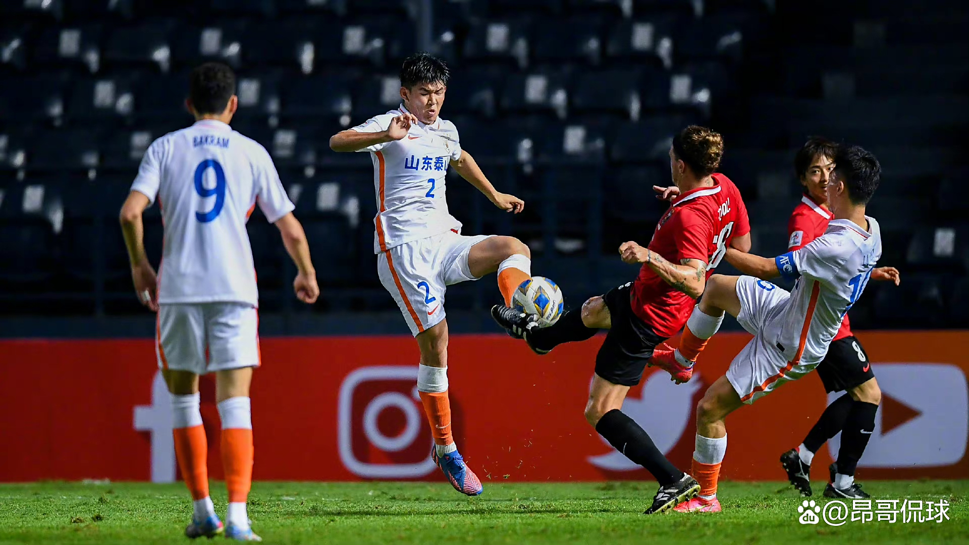 英雄联盟活动中心-山东泰山内部会议纪要流出：今晨更衣室发声，NBA季后赛使命明确，临场指挥获称赞的简单介绍