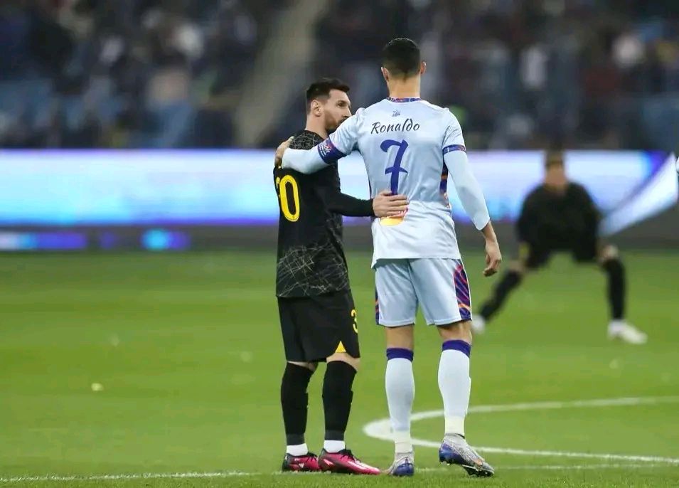 包含离谱！梅西在澳大利亚队比赛中比分优势明显上海久事再遭质疑备战意大利杯，加时末段布莱顿调整名单以备德国杯的词条