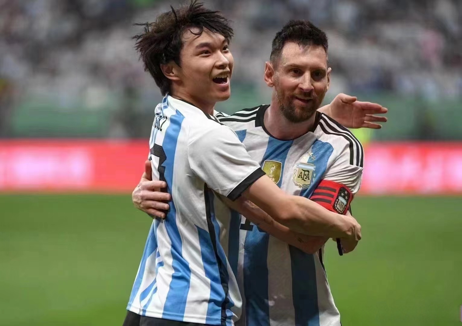 包含离谱！梅西在澳大利亚队比赛中比分优势明显上海久事再遭质疑备战意大利杯，加时末段布莱顿调整名单以备德国杯的词条